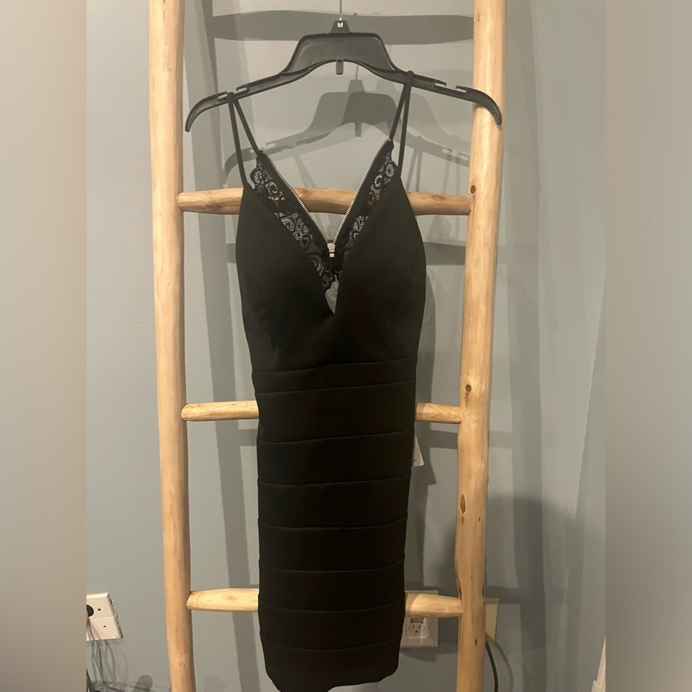 Love Nickie lew dress.